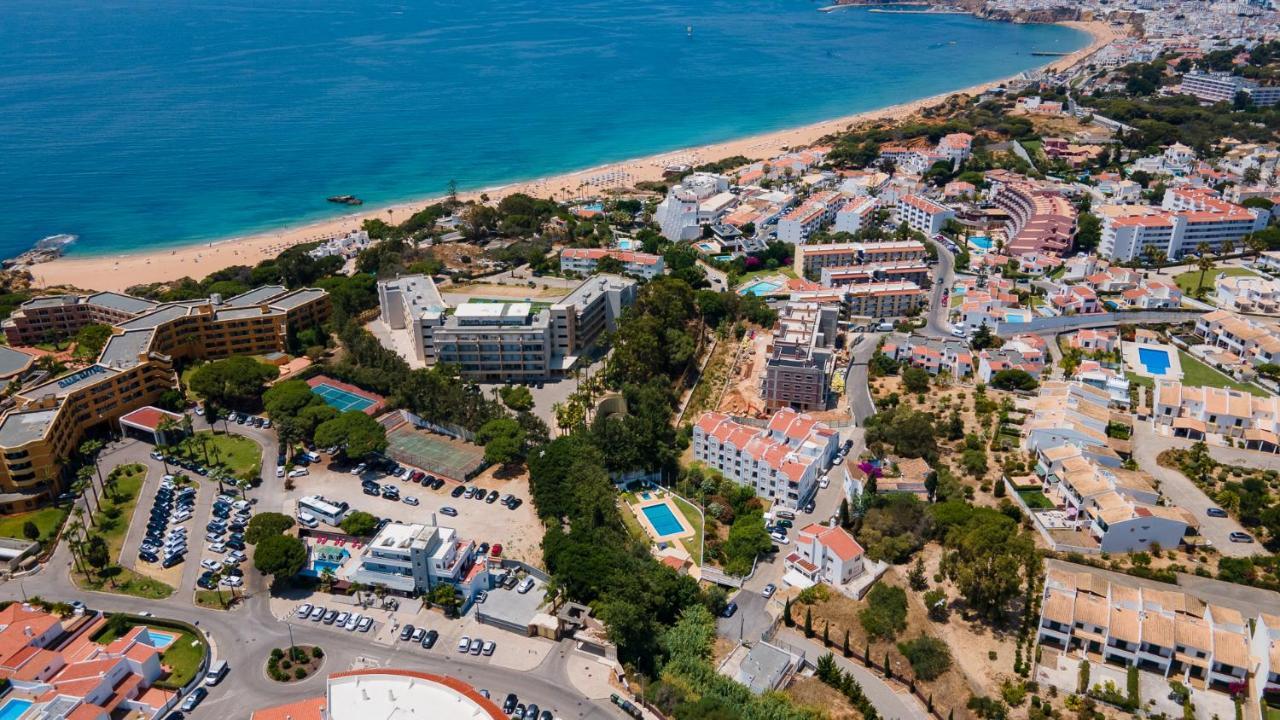 Charming Beachside Apartment W/ Pool By Lovelystay Albufeira Exterior foto